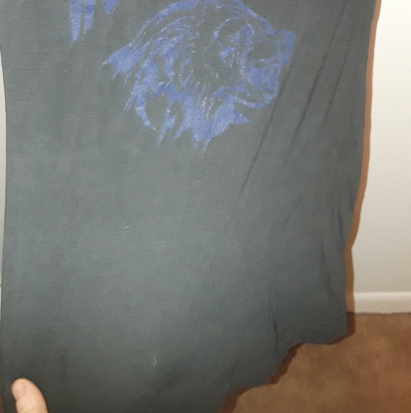 Wolverines T-shirt Worn in Distressed - Picture 4 of 4